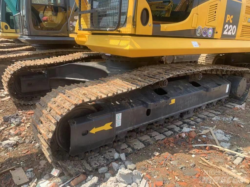Komatsu PC 200-8 Midikaivukoneet 7t - 12t