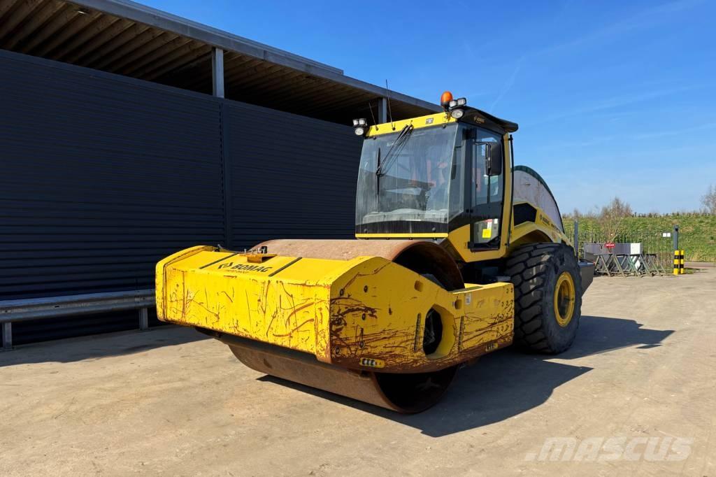 Bomag BW 226 BVC-5 Yksivalssijyrät