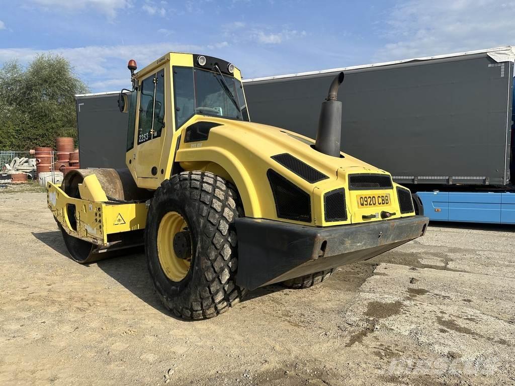 Bomag BW213-DH4 Yksivalssijyrät