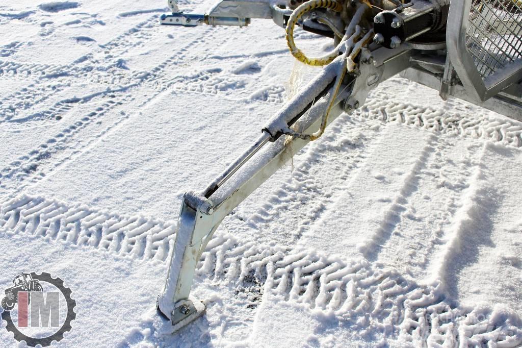  IM SKOGSVAGN 2000 Metsäperävaunut