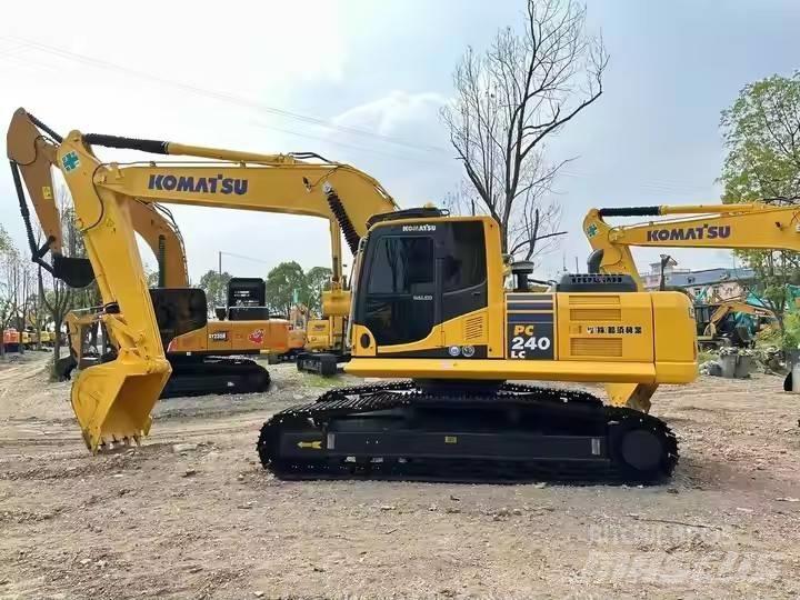 Komatsu PC240 Telakaivukoneet