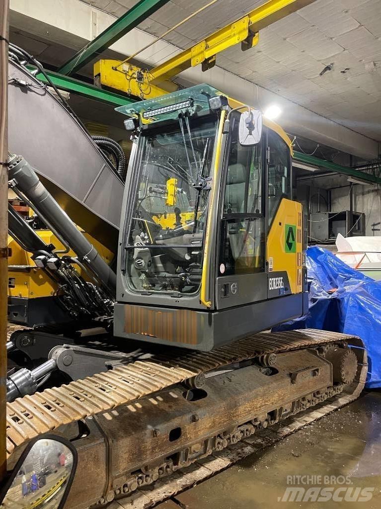 Volvo ECR 235 E Telakaivukoneet
