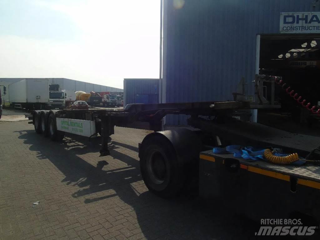 Pacton 3 AXLE Konttipuoliperävaunut