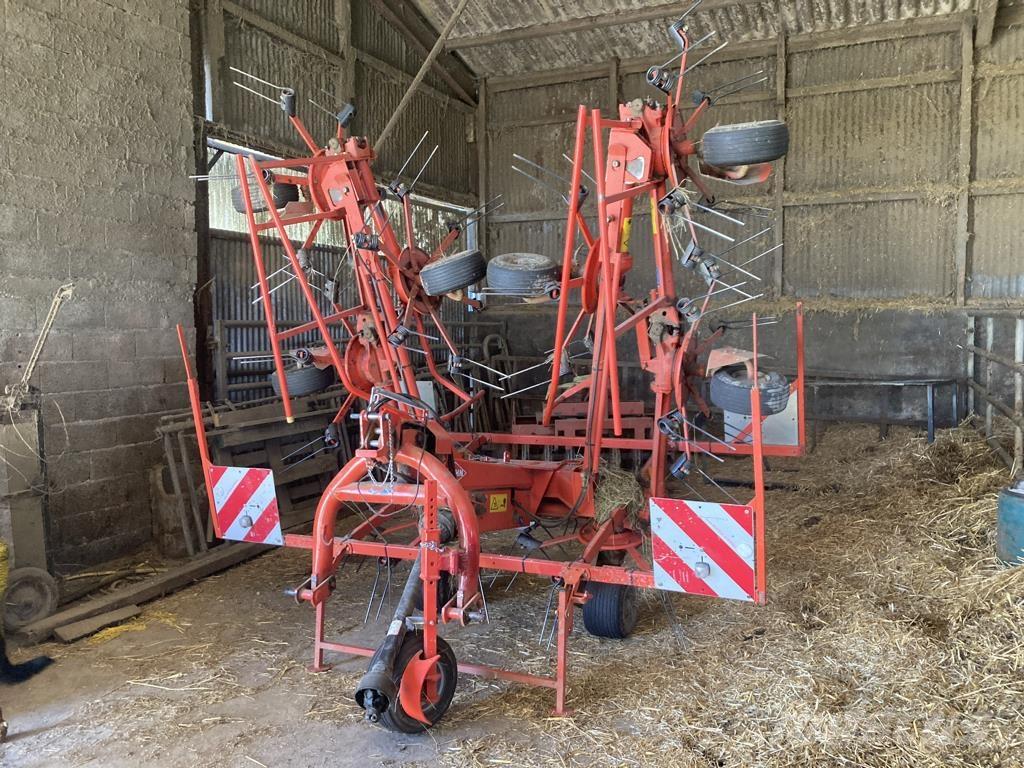 Kuhn GF 8501 MH Pöyhimet ja haravat