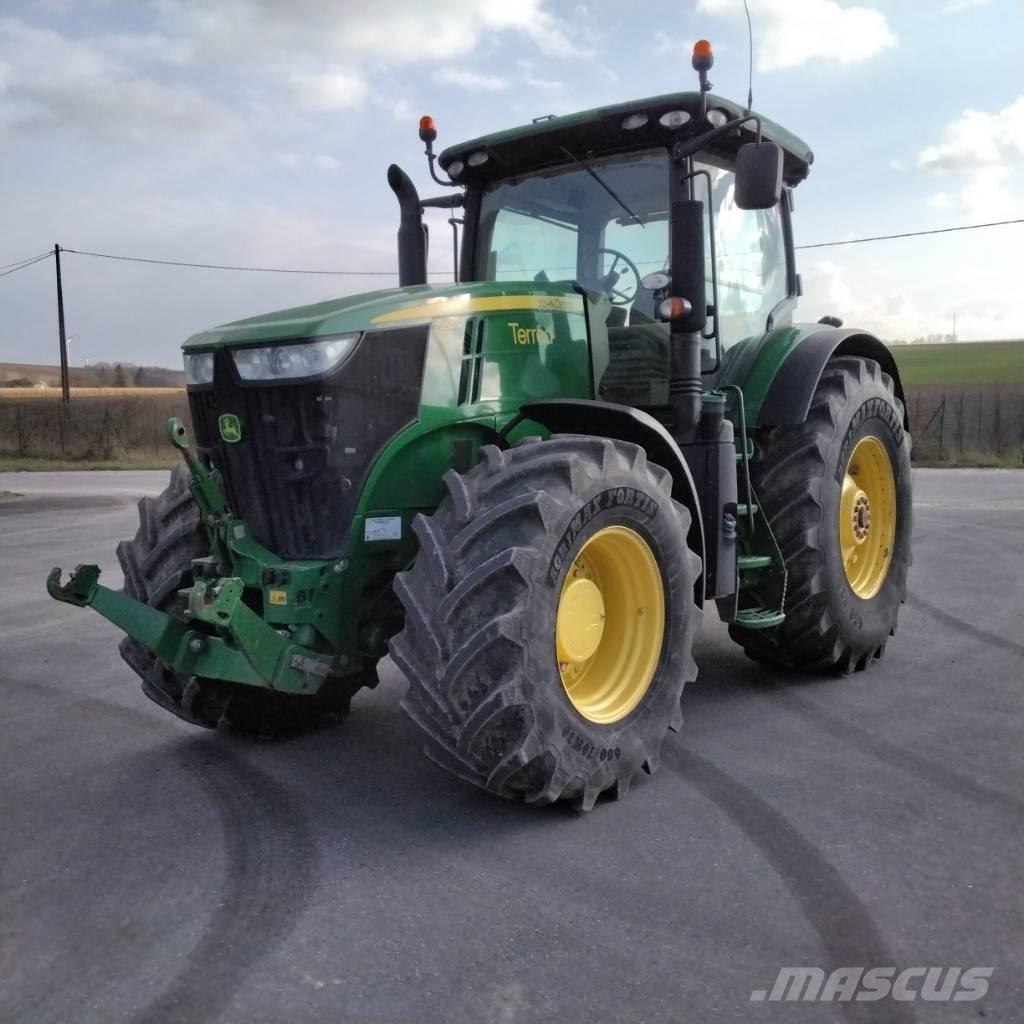 John Deere 7250 R Traktorit