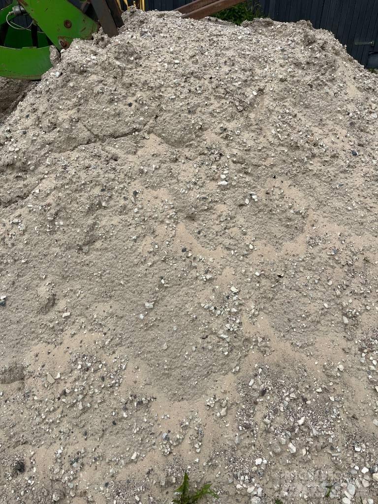 MB Crusher HD207S Kauhat