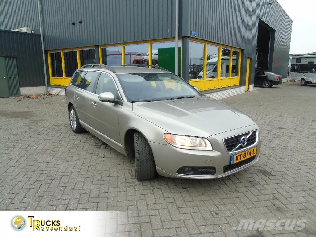 Volvo V70 + manual Henkilöautot