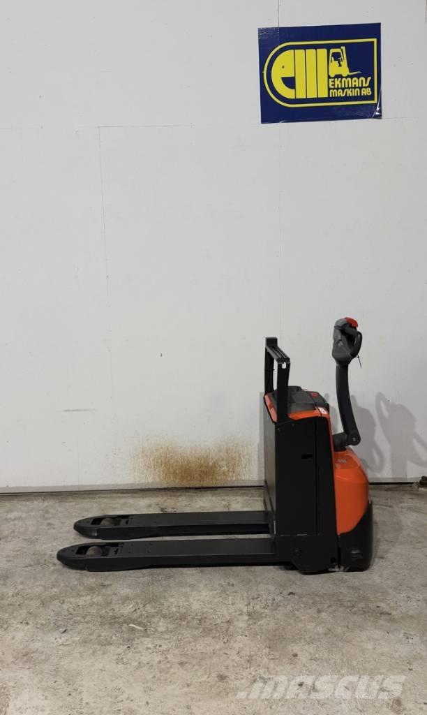 BT truck LWE 180 Lavansiirtotrukit