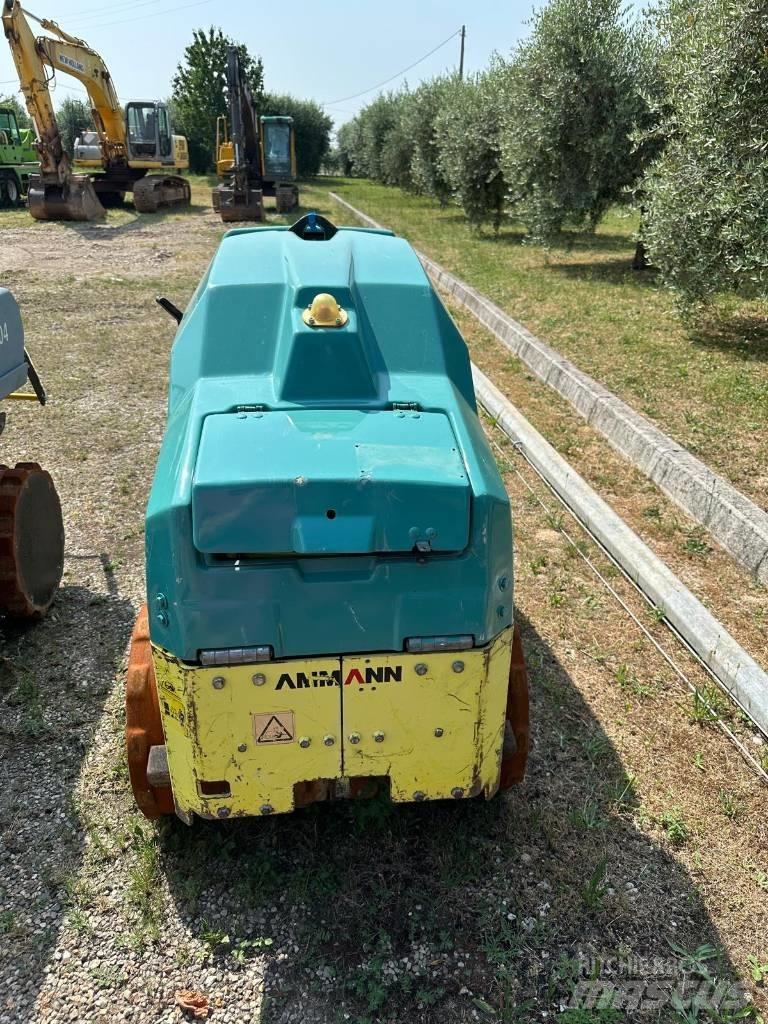 Ammann Rammax 1575 Tiivistyskoneet