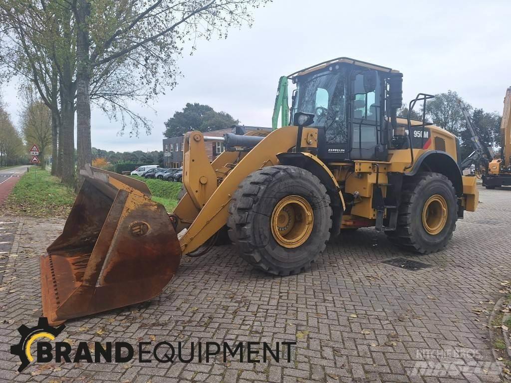 CAT 950M Pyöräkuormaajat