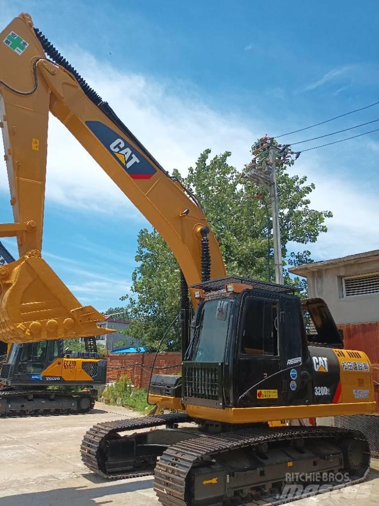 CAT 320 D2 Telakaivukoneet