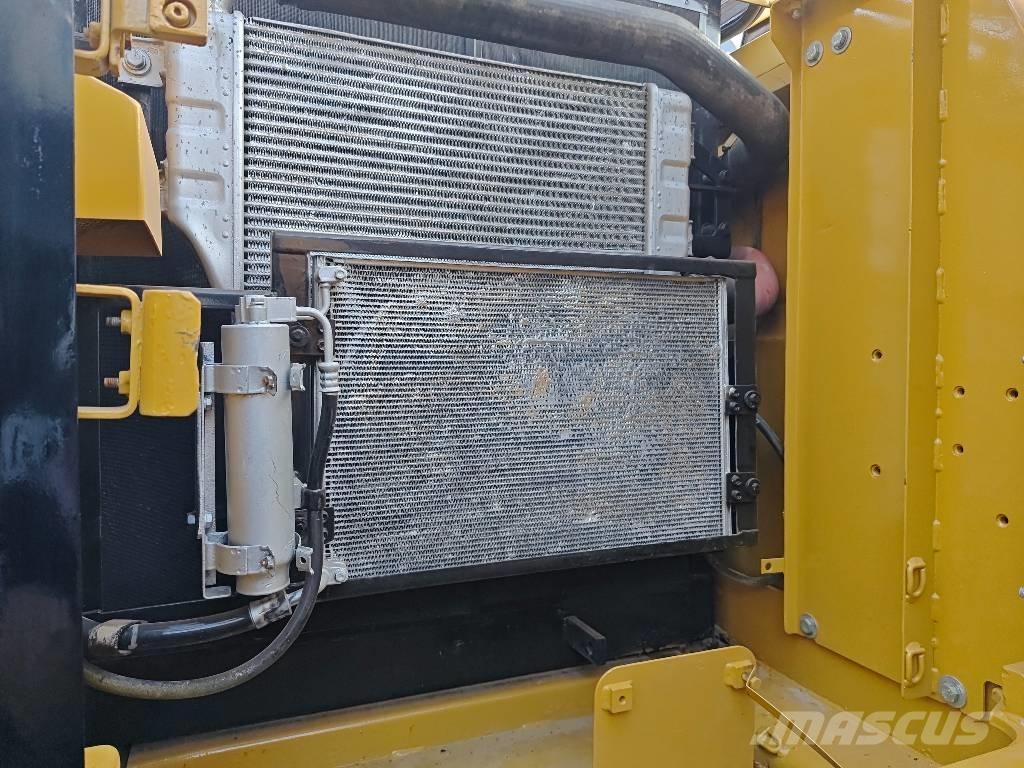 CAT 320 D Telakaivukoneet