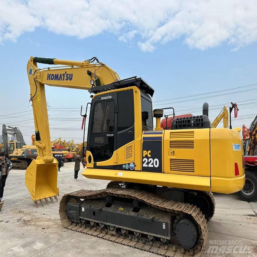 Komatsu PC 220-8 Telakaivukoneet