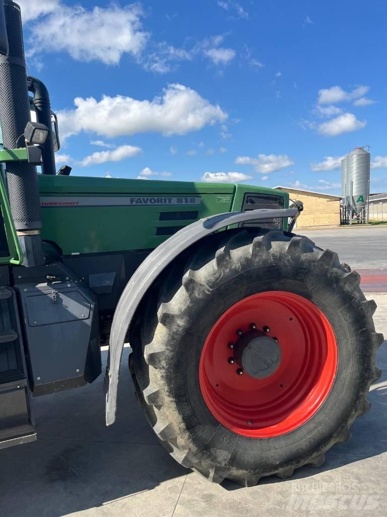 Fendt 818 FAVORIT Traktorit