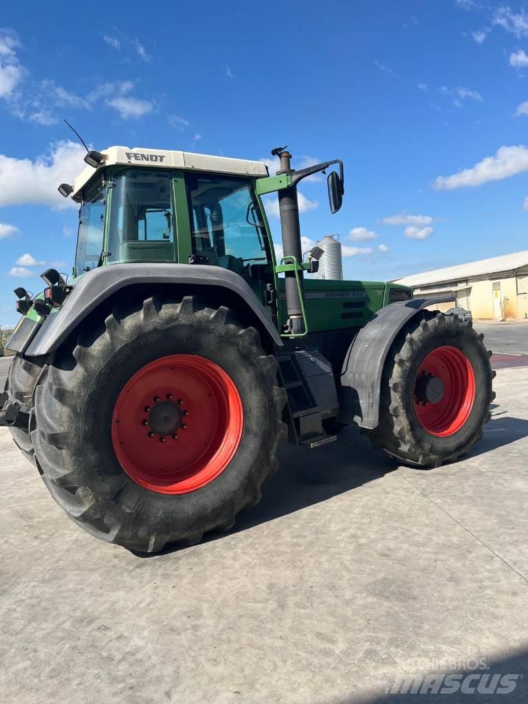Fendt 818 FAVORIT Traktorit