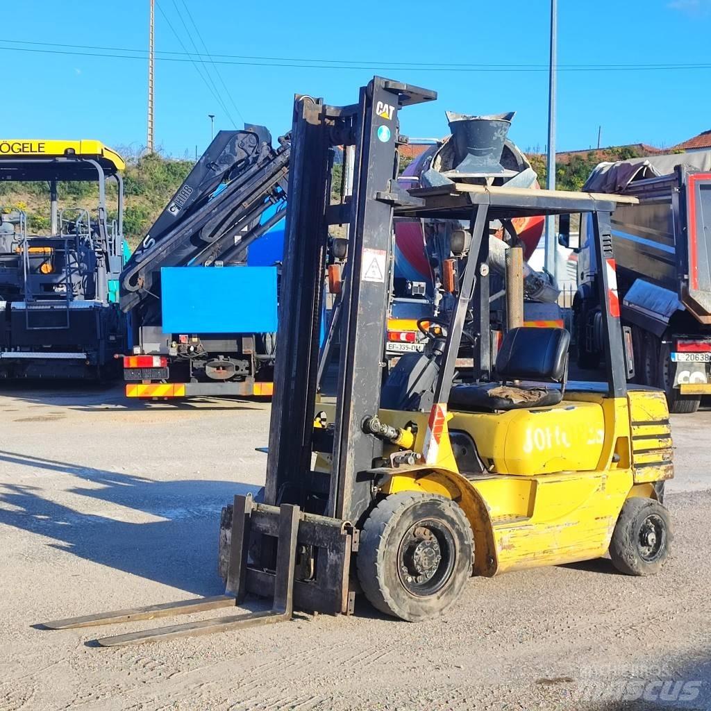 CAT DP 25 Dieseltrukit