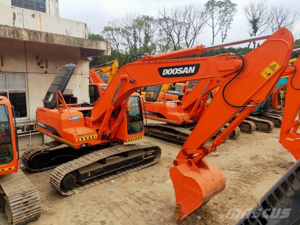 Doosan DH220LC-7 Telakaivukoneet