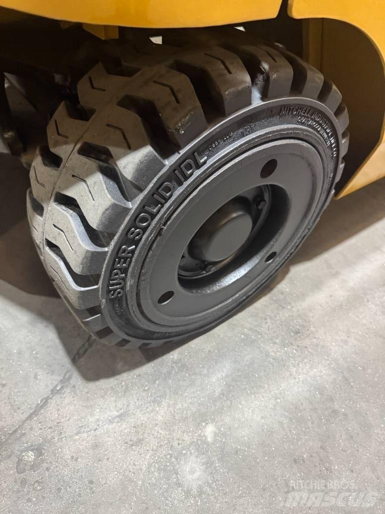 CAT GC 40 K S TR Muut haarukkatrukit