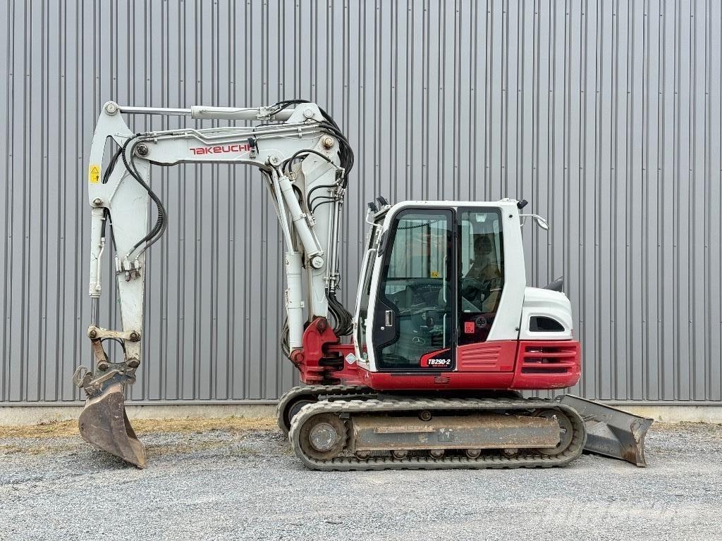 Takeuchi TB 290 Midikaivukoneet 7t - 12t