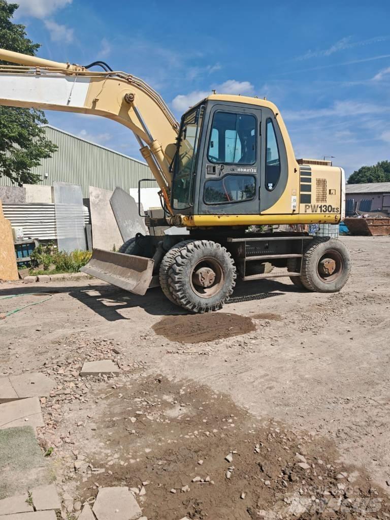 Komatsu PW 130ES-6K Pyöräkaivukoneet