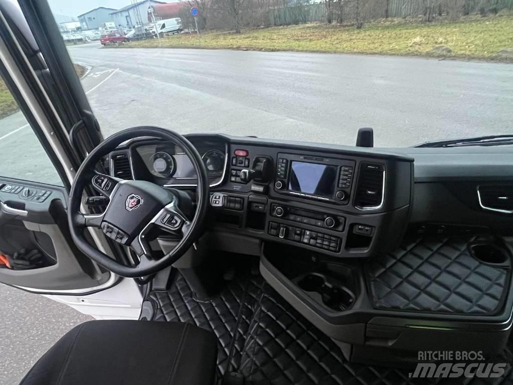 Scania R 410 Vetopöytäautot