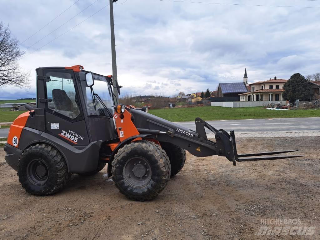 Hitachi ZW 95-6 Pyöräkuormaajat