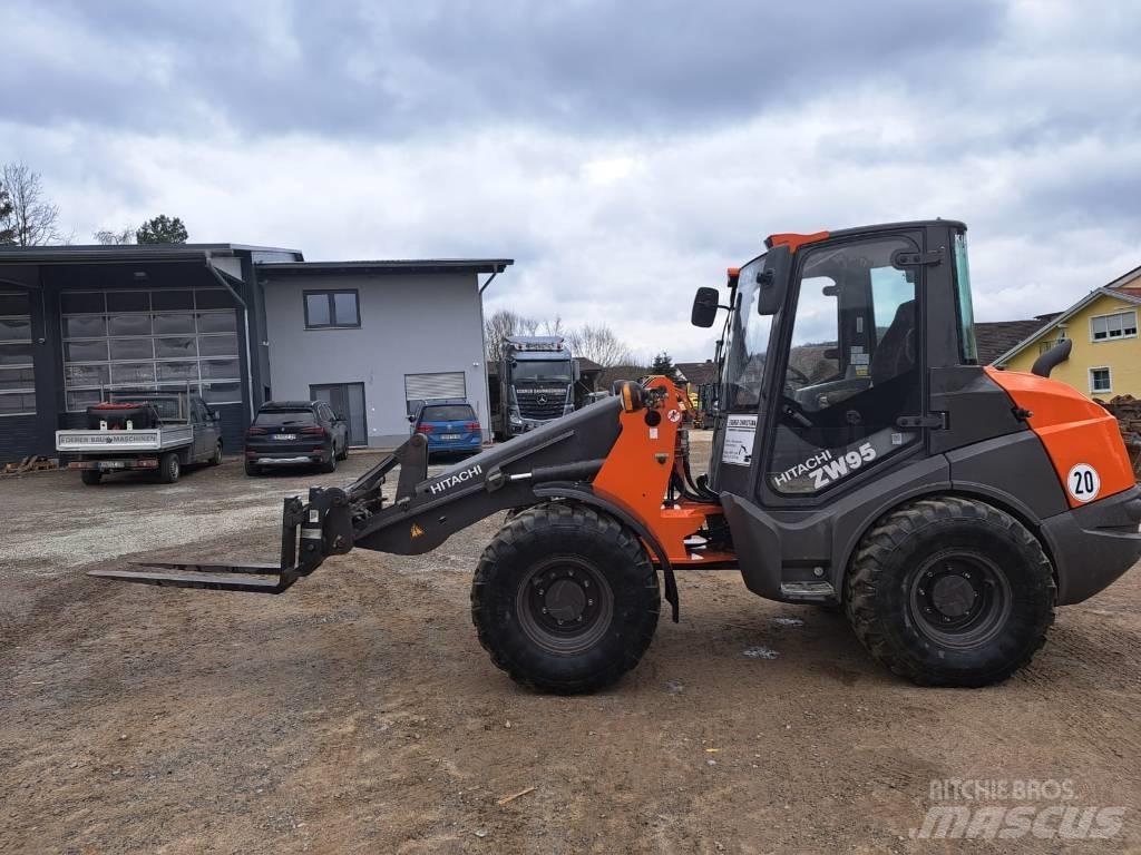 Hitachi ZW 95-6 Pyöräkuormaajat