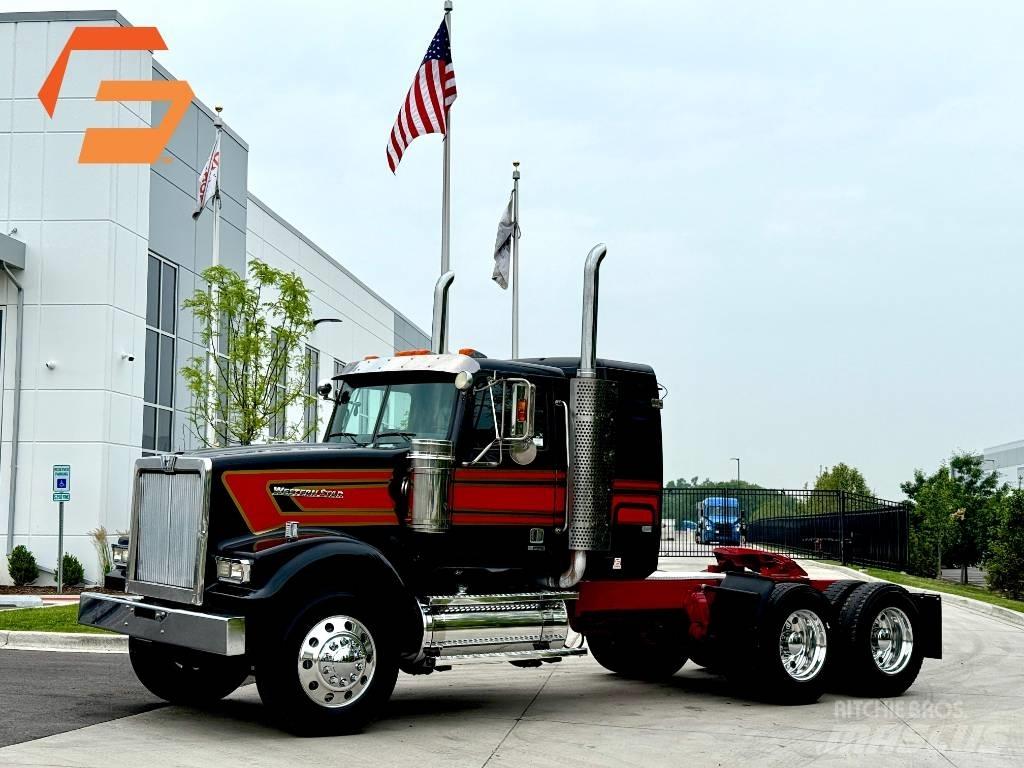Western Star 4900 SF Vetopöytäautot