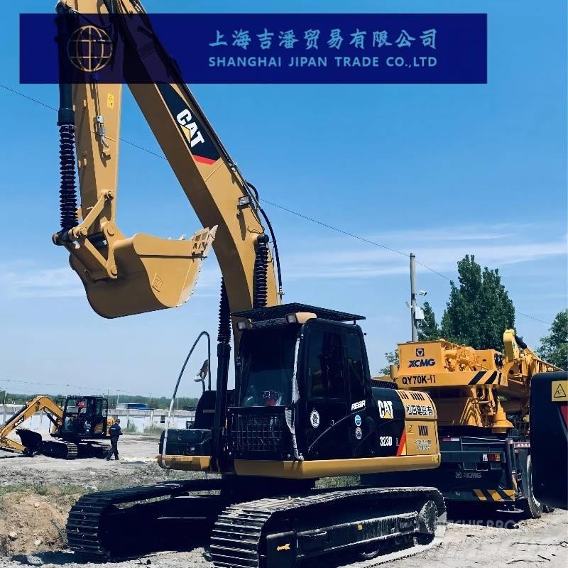CAT 323 D Telakaivukoneet