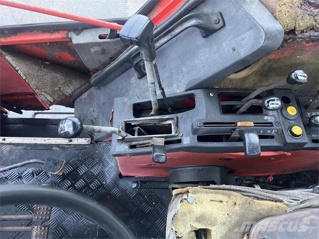 Valtra Valmet 705 Traktorit