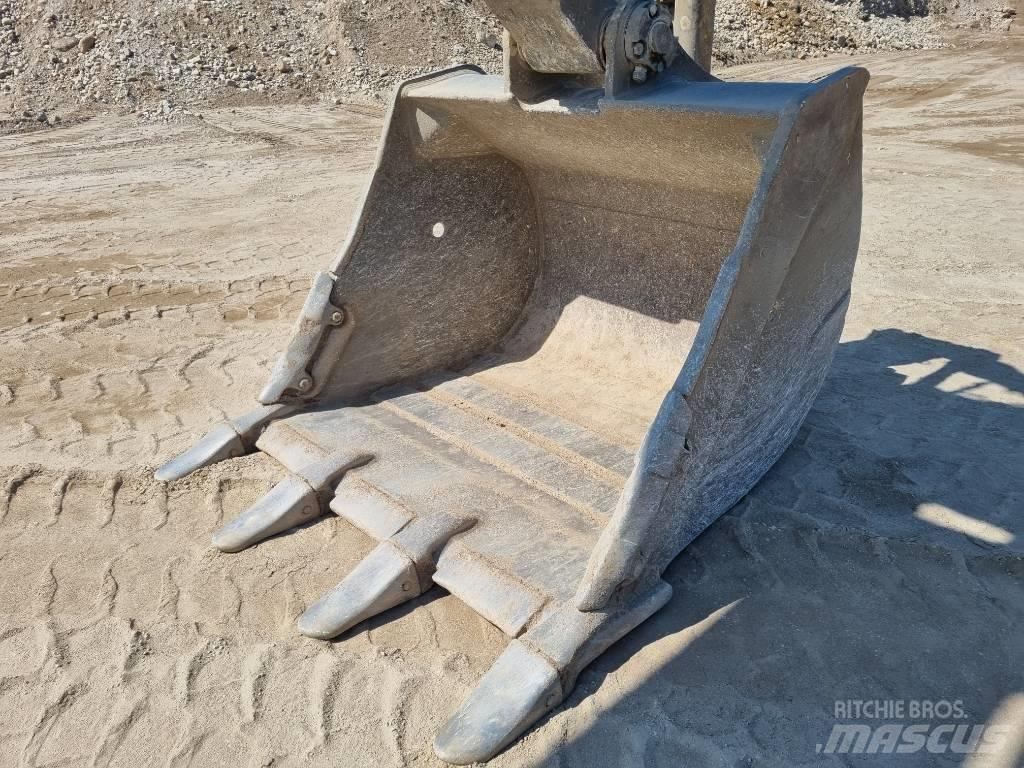 Komatsu HB 365 LC-3 Telakaivukoneet