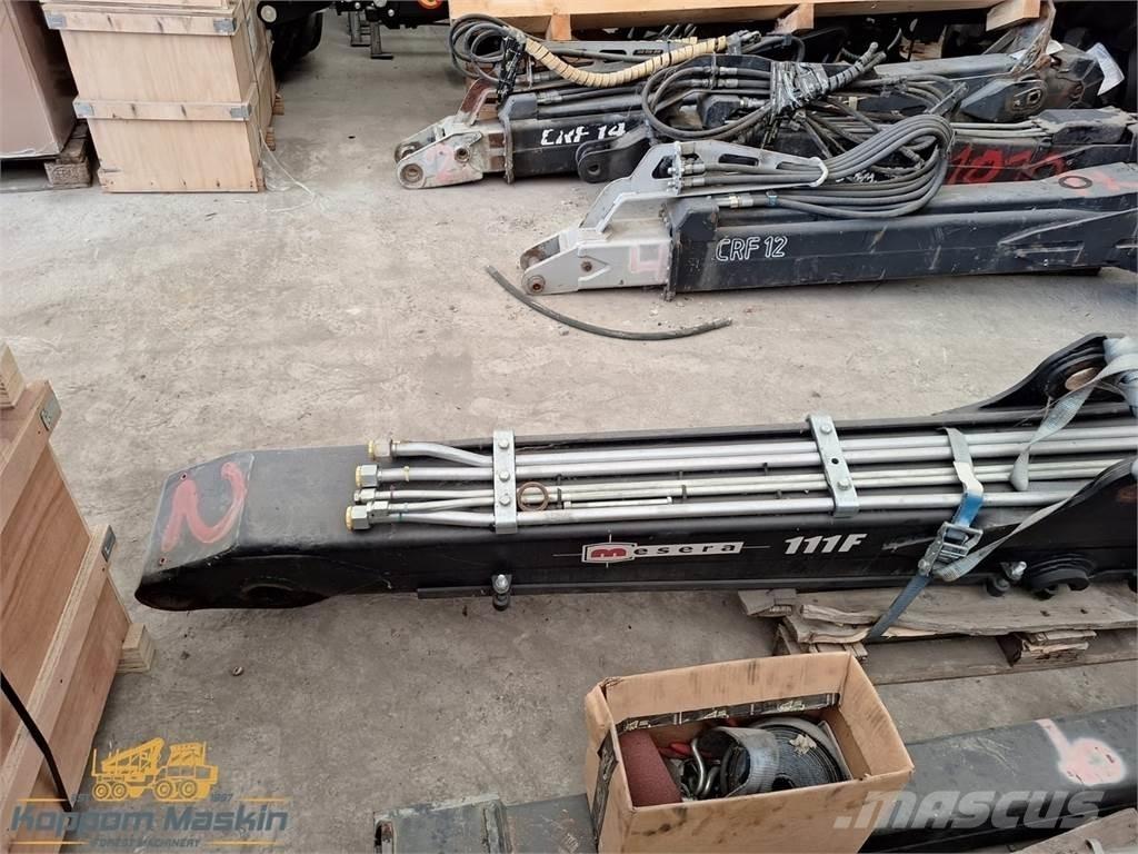 Loglift 111 Kuormatraktorinosturit