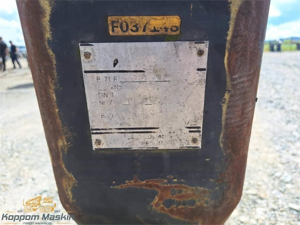Loglift F71 Kuormatraktorinosturit