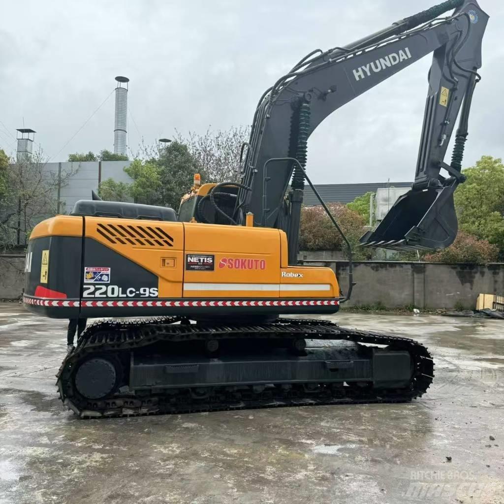 Hyundai R220LC-9S Telakaivukoneet
