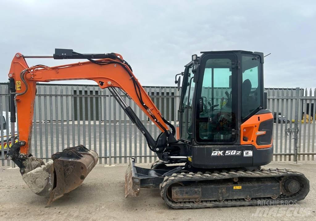 Doosan DX50Z-7 Minikaivukoneet < 7t