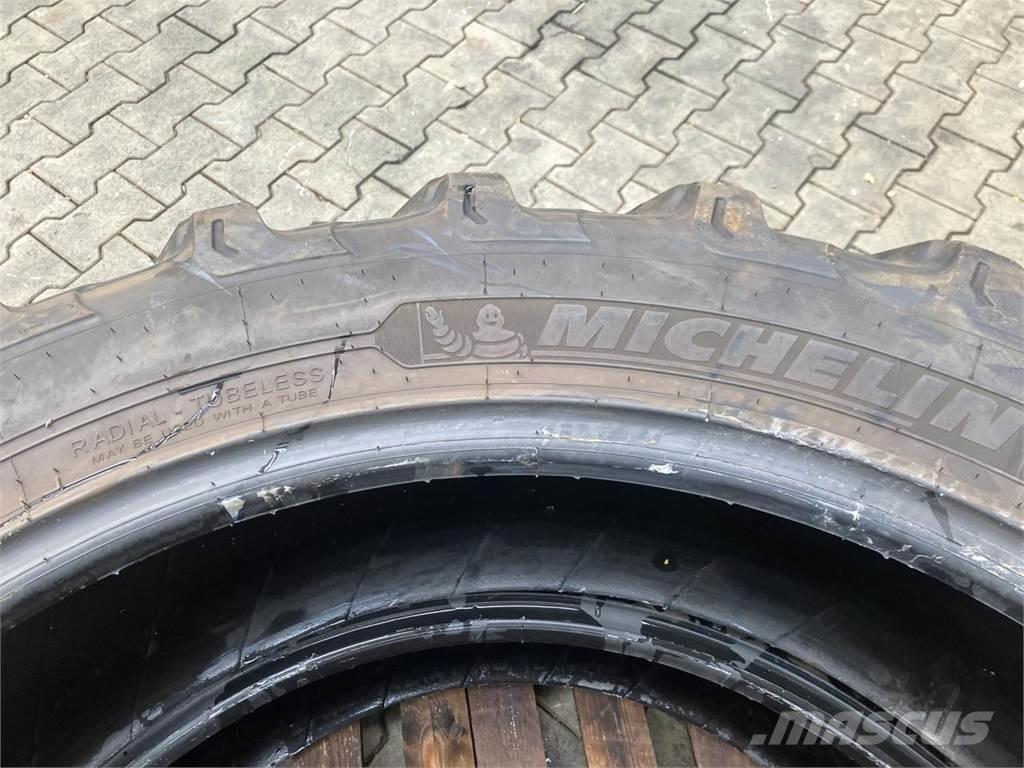 Michelin 320/85R38 Renkaat ja vanteet