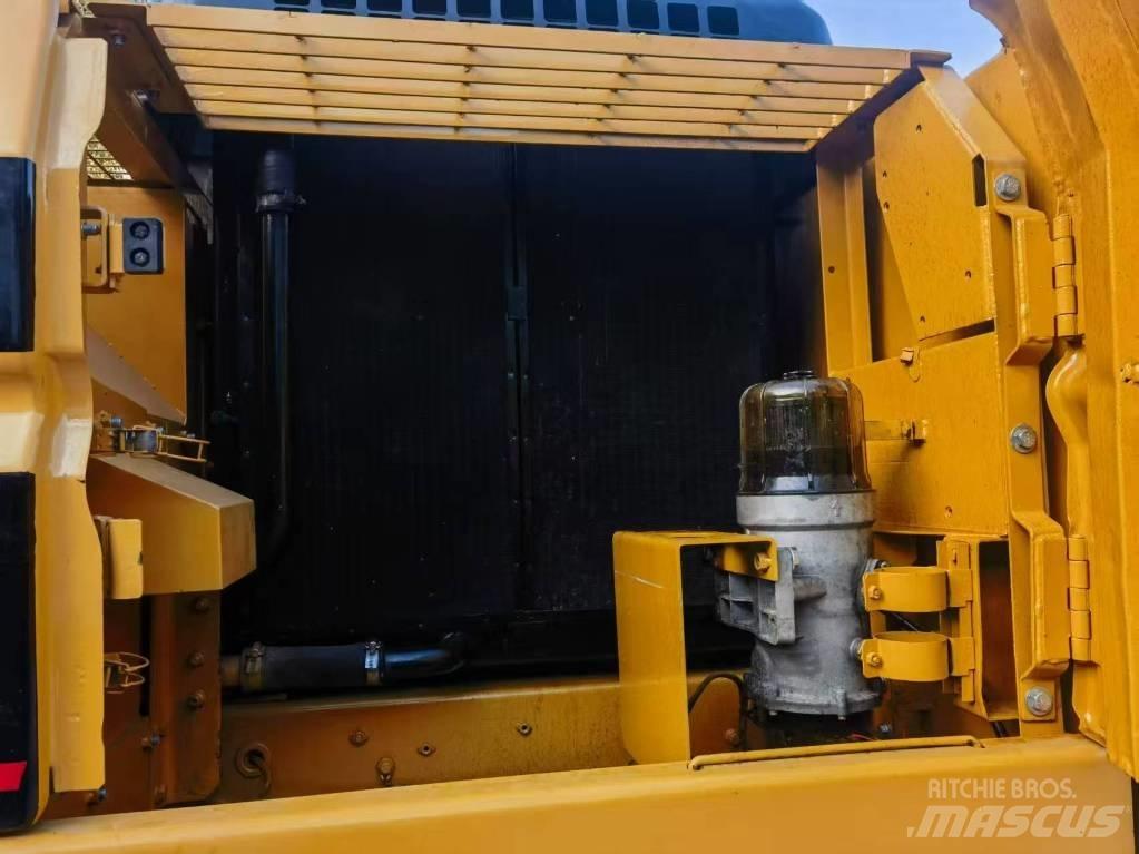 CAT CAT325B Jätteenkäsittelijät