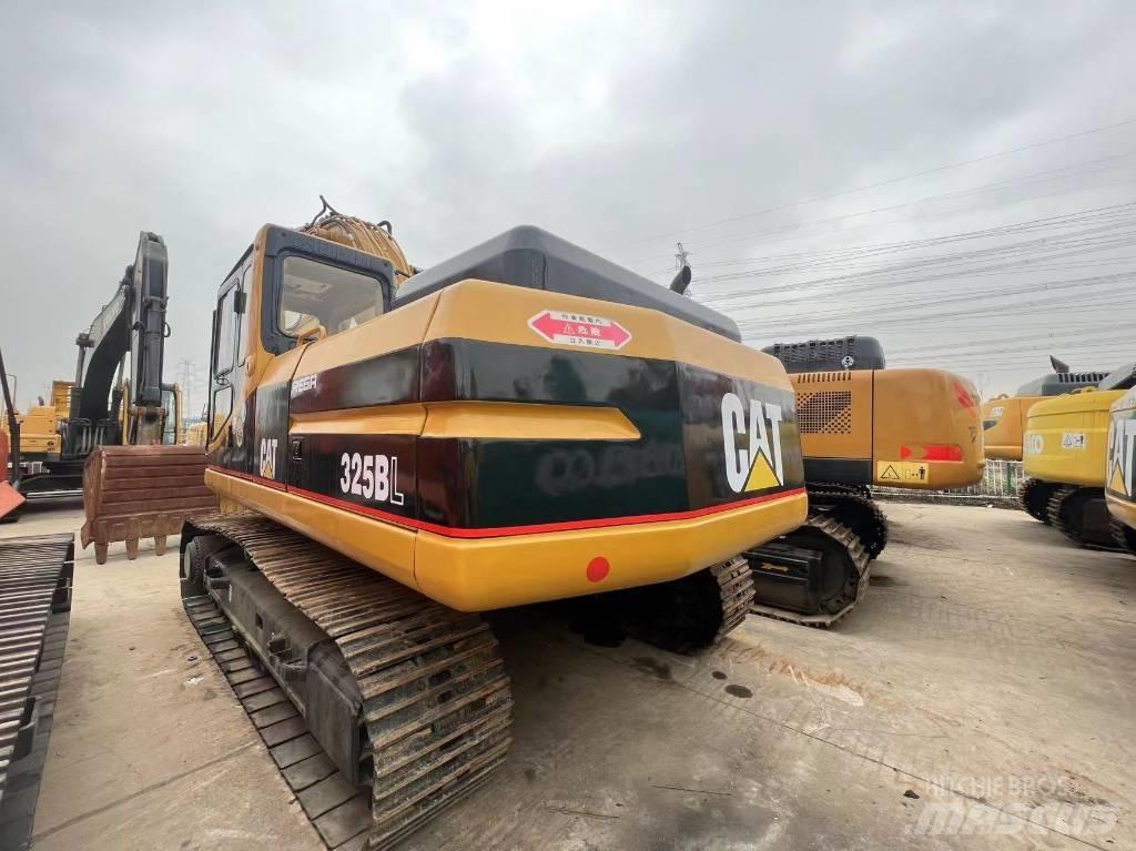 CAT 325 B L Telakaivukoneet