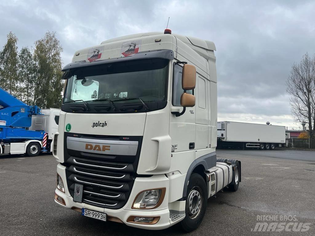 DAF XF460 Vetopöytäautot