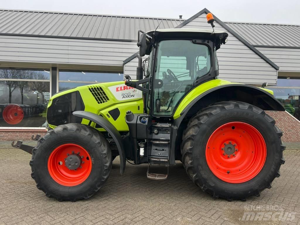 CLAAS Axion 800 Cis Traktorit