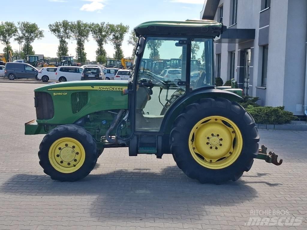 John Deere 5090 GF Traktorit