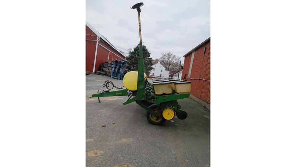 John Deere 7000 Istutuskoneet