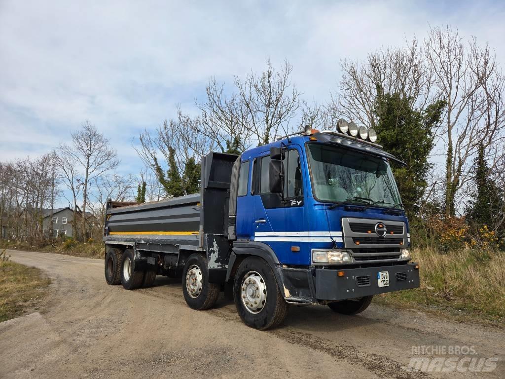 Hino 700 FY Sora- ja kippiautot