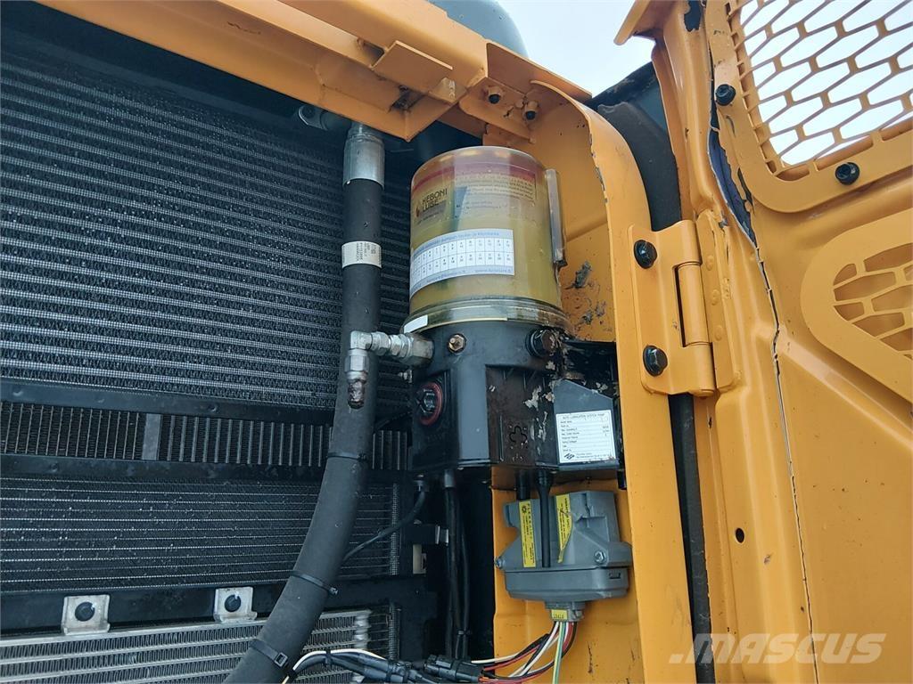 Hyundai HX160L Telakaivukoneet