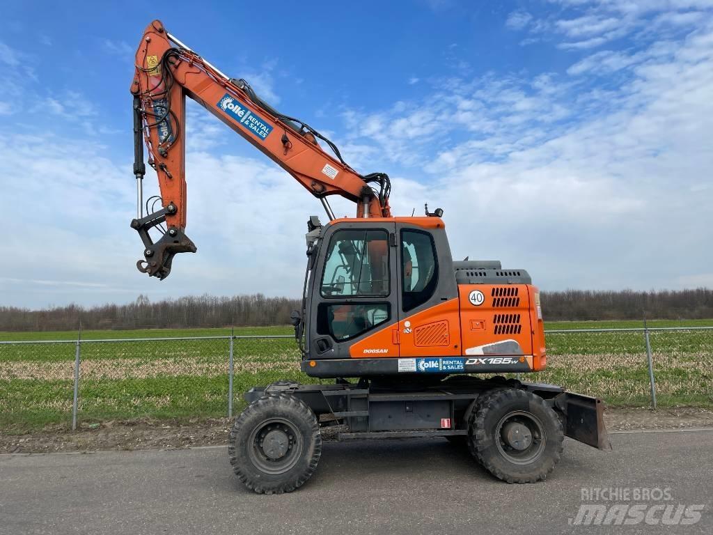 Doosan DX165W-5 Pyöräkaivukoneet