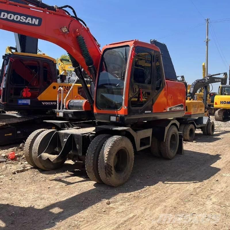 Doosan DX150w Pyöräkaivukoneet