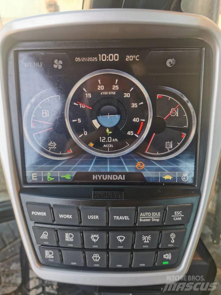 Hyundai HX 260 NL Telakaivukoneet