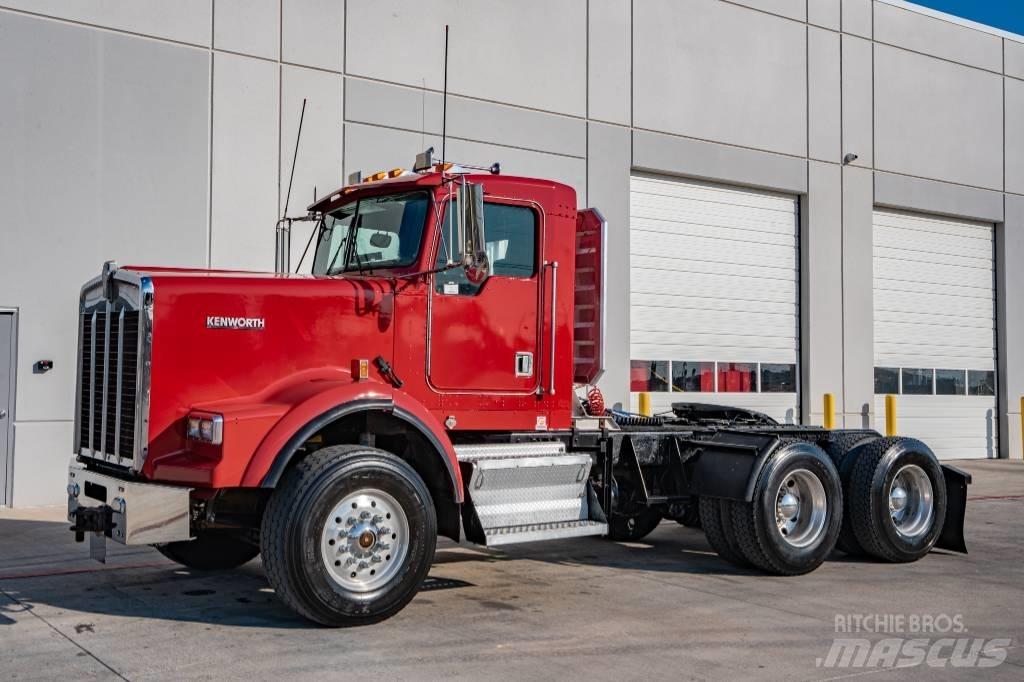 Kenworth T 800 Vetopöytäautot