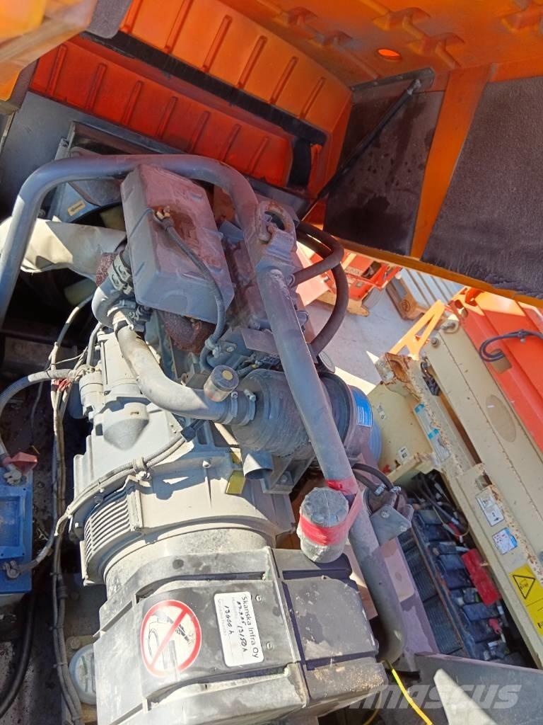 Atlas Copco QAX 30 Dieselgeneraattorit