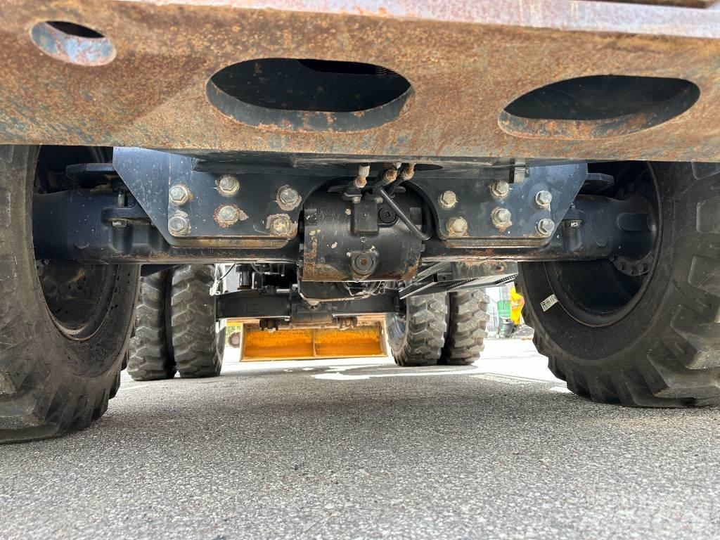 Komatsu PW160-11 Pyöräkaivukoneet